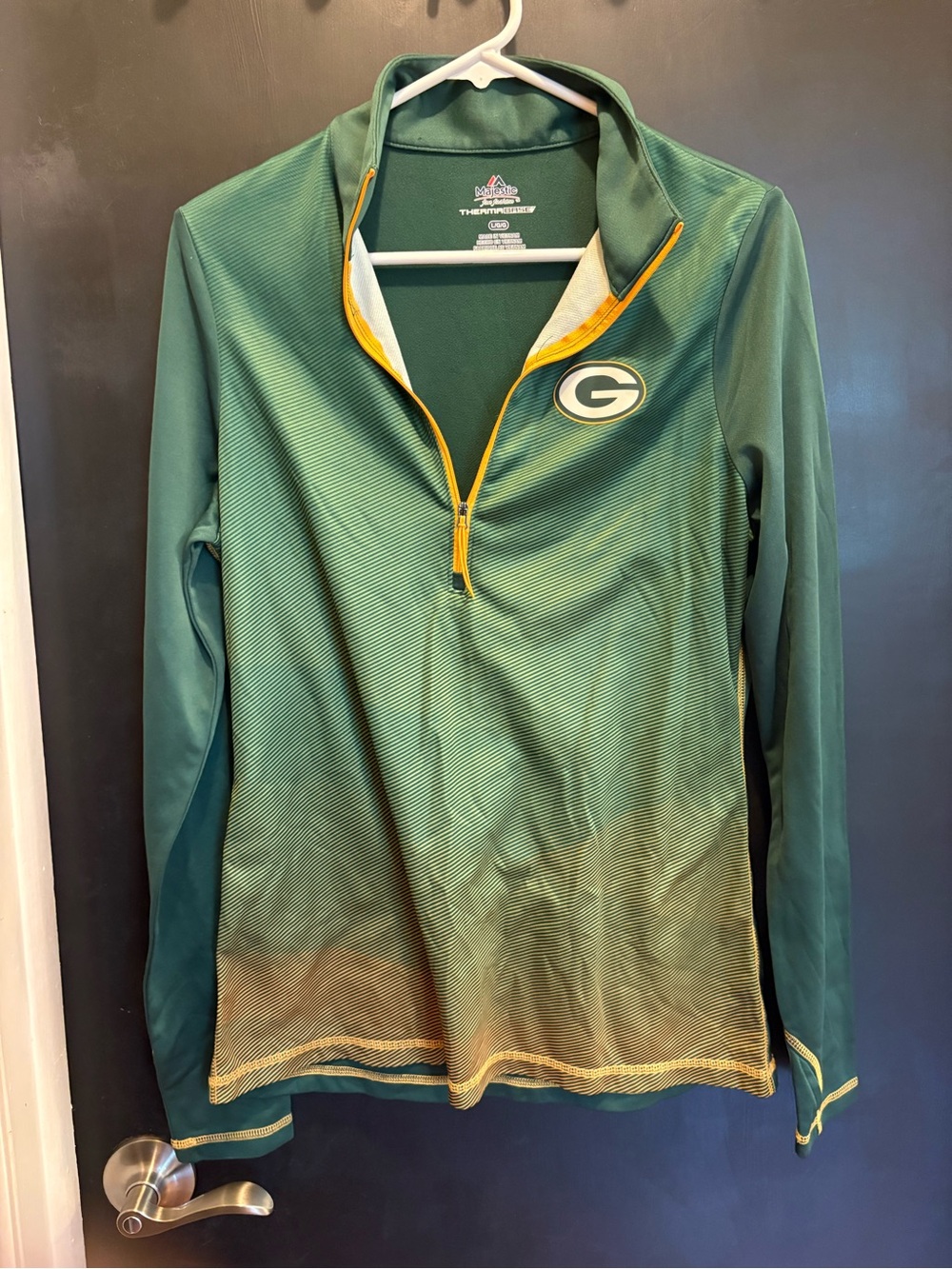 Majestic ThermaBase Green Bay Packers Quarter Zip Pullover Womens Large Ombré